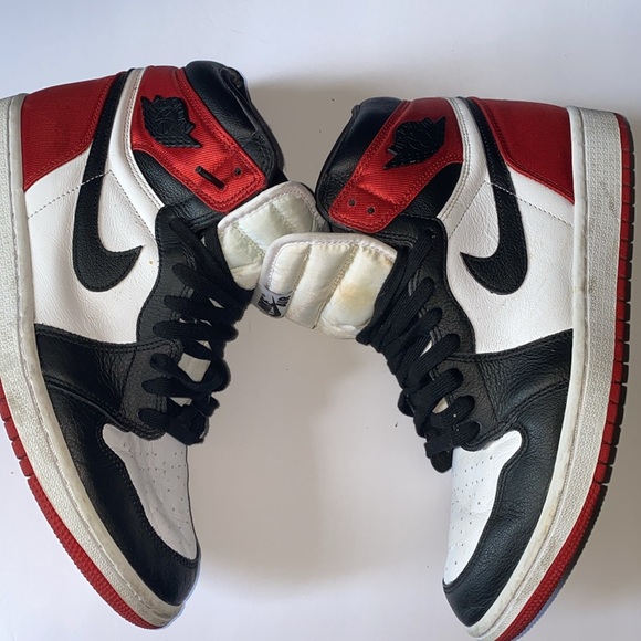 Air Jordan 1 Retro High Satin Black Toe - Picture 3 of 12